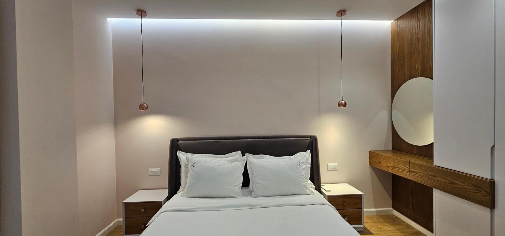 Tam Skanderbeg Square Center No3 *